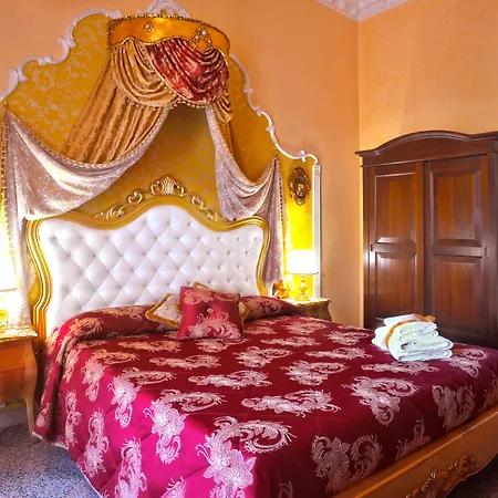 La Dolce - Luxury House Alojamento de Acomodação e Pequeno-almoço 4*