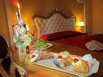 La Dolce - Luxury House Alojamento de Acomodação e Pequeno-almoço 4*